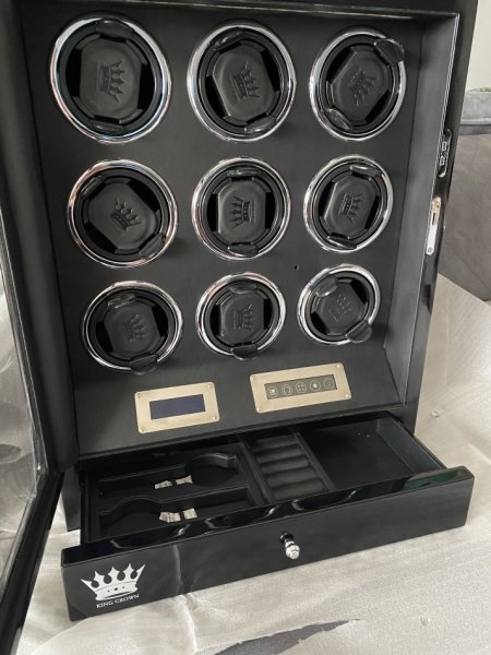 Tirane, shes SHITET KUTI ORASH LUKSOZE ME KURDISJE EDHE AKSESORESH E ARDHUR NGA ZVICRA ME DRRU PIANO BLACK ME LED TOUCH ME PULT 9+2 2.500 €