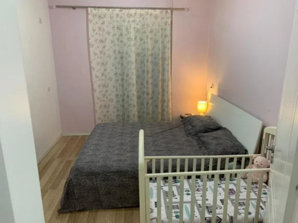 Tirane, jepet me qera apartament 2+1+Ballkon Kati 5, 90 m² 450 € (Astir , Rruga Loni Ligori)