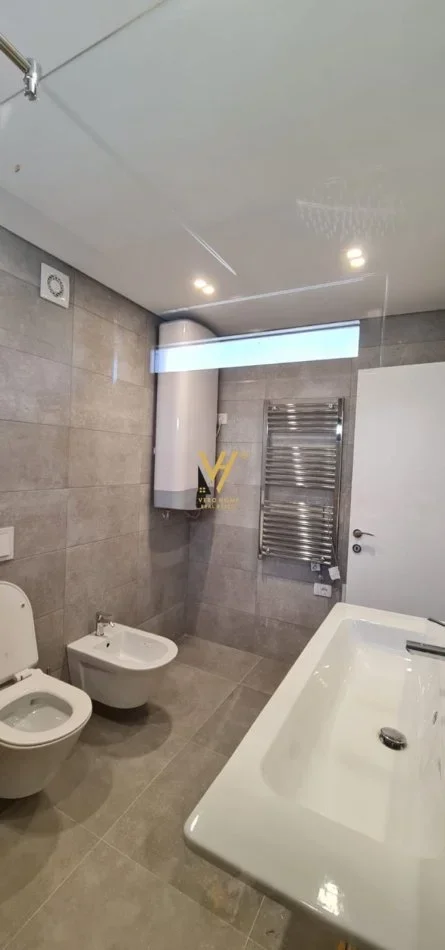 Shqiperi, jepet me qera Vile 3+1+Ballkon Kati 0, 290 m² 2.550 € (OLIVE GROVE RESIDENCE)