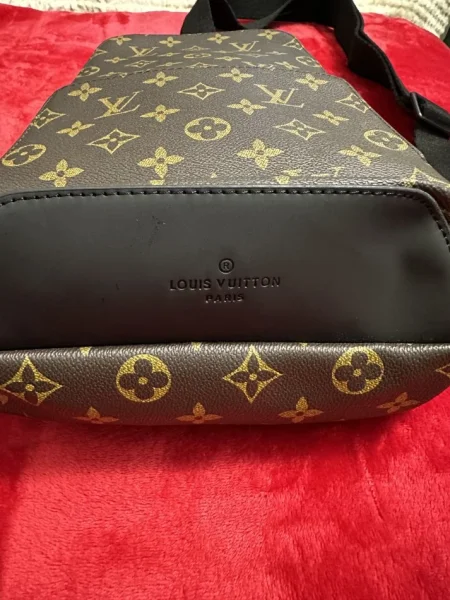 Tirane, shes Shitet Cante Louis Vuitton