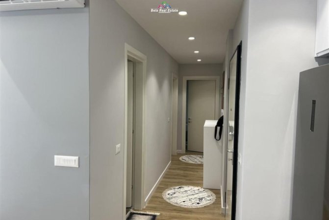 Tirane, jepet me qera apartament 2+1 Kati 5, 105 m² 700 € (Don Bosko)