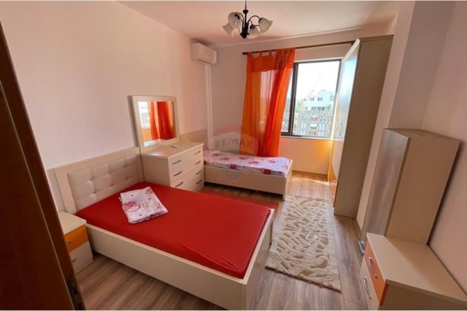 Tirane, jepet me qera apartament 2+1 Kati 7, 113 m² 700 € (Rruga Muhamet Gjollesha - Zogu i Zi)