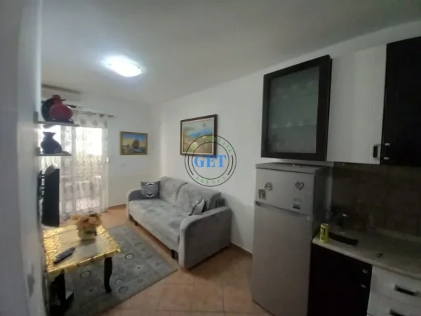 Durres, shitet apartament 1+1+Ballkon Kati 3, 50 m² 60.000 € (Shkembi I Kavajes)