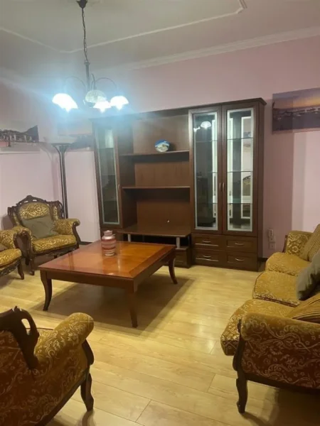 Tirane, shitet apartament 3+1 Kati 1, 140 m² 252.000 € (Vasil Shanto)