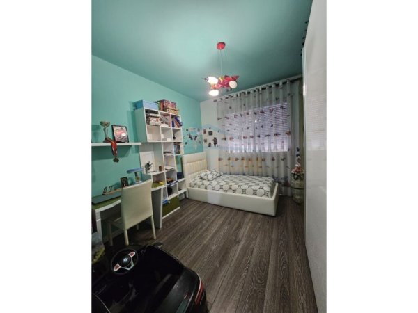 Tirane, shitet  Dublex Kati 3, 122 m² 200.000 € (Unaza e Re)