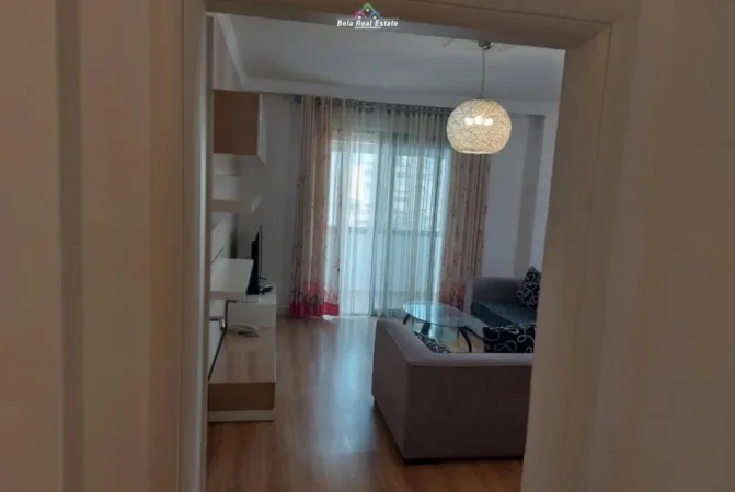 Tirane, jepet me qera apartament 3+1 Kati 6, 150 m² 1.200 € (Myslym Shyri)