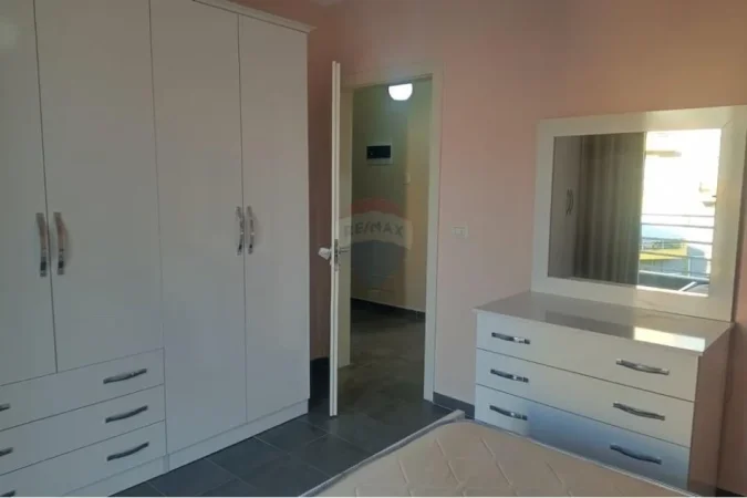 Tirane, jepet me qera apartament 2+1 Kati 4, 87 m² 350 € (Kompleksi Tom Doshi Shkoze - Ali Demi - News 24)