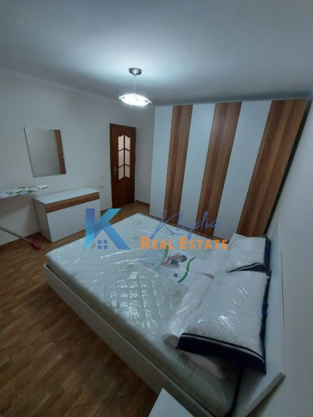 Tirane, jepet me qera apartament 2+1 Kati 4, 46 m² 490 € (Rruga e Kavajes, afer spitalit gjerman)