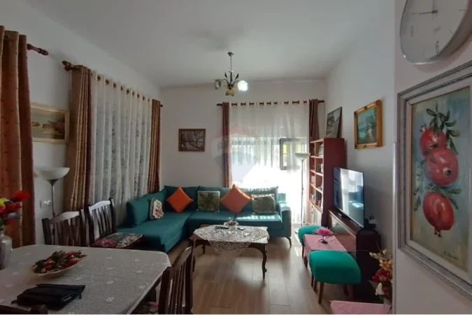 Tirane, shitet apartament 2+1 Kati 2, 84 m² 122.000 € (Ali Demi)
