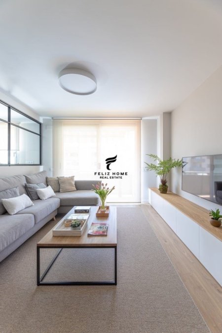 Tirane, jepet me qera apartament 3+1+Ballkon Kati 1, 131 m² 800 € (RRUGA E DIBRES)