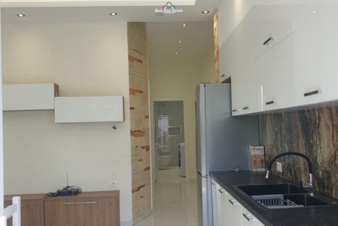 Tirane, jepet me qera Vile 1+1 Kati 3, 80 m² 450 € (Jordan Misja)
