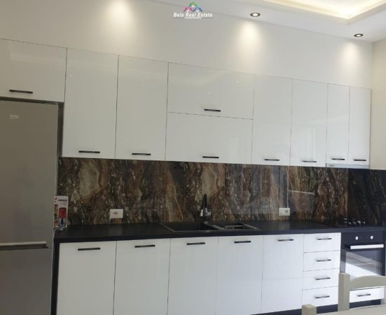 Tirane, jepet me qera Vile 1+1 Kati 3, 80 m² 450 € (Jordan Misja)