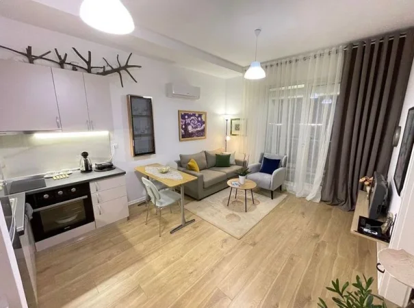 Tirane, jepet me qera apartament 1+1+Ballkon Kati 3, 60 m² 450 € (Rruga siri kodra , kompleksi siri1)