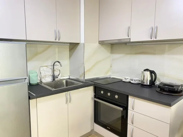 Tirane, jepet me qera apartament 1+1+Ballkon Kati 3, 60 m² 450 € (Rruga siri kodra , kompleksi siri1)