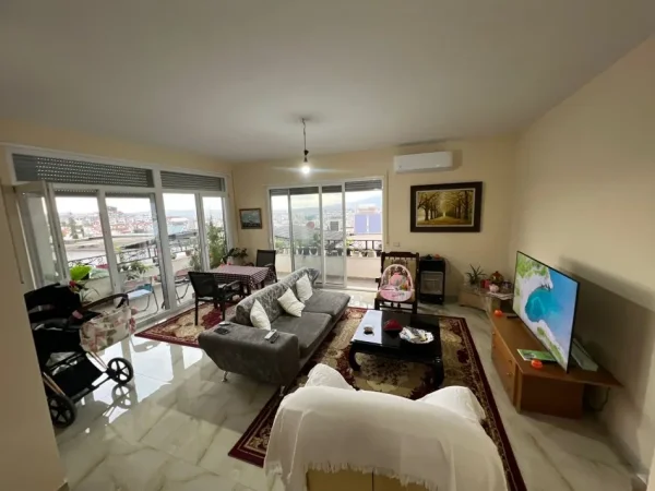 Tirane, shitet apartament 2+1 , 146 m² (Kopshti Botanik)
