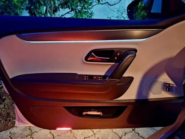 Elbasan, shes makine Passat cc Nafte, e bardhë automatik Klima 190.000 km 9.500 €