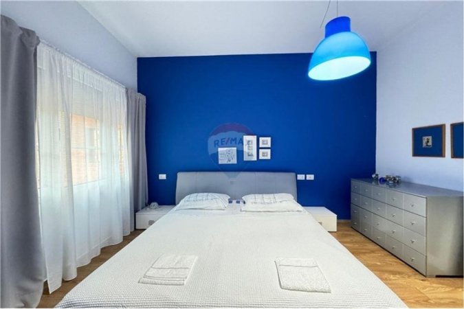 Tirane, jepet me qera apartament 2+1 Kati 3, 89 m² 750 € (Komuna e Parisit)