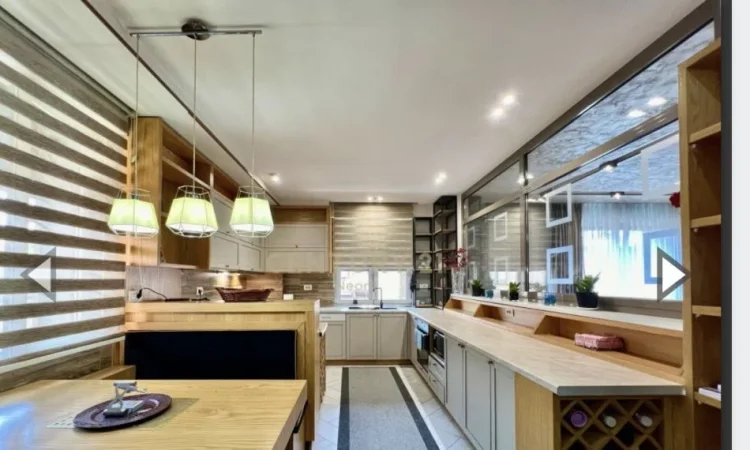 Tirane, shitet apartament 3+1+Aneks+Ballkon Kati 4, 590.000 € (Myslym shyrri)
