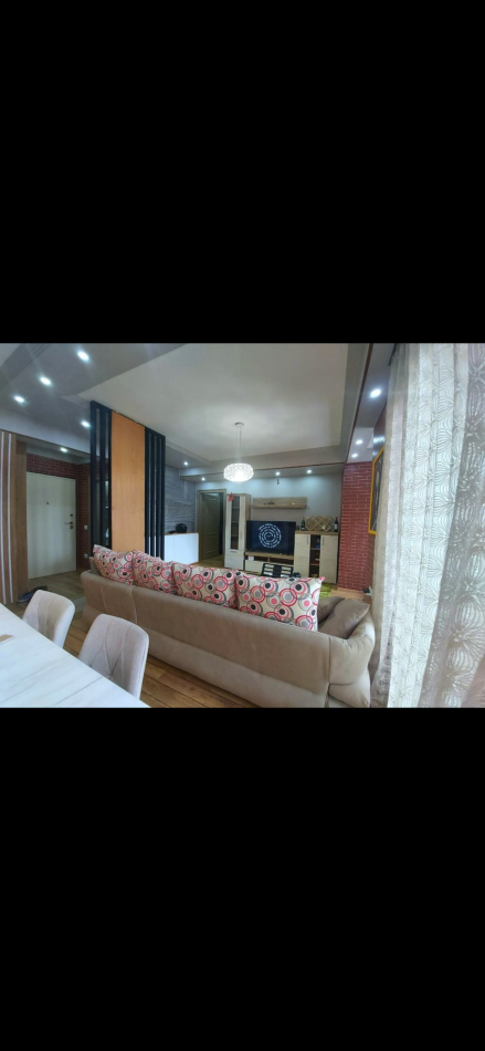 Tirane, jepet me qera apartament 1+1+Aneks+Ballkon Kati 8, 1.200 € (Rruga myslym shyrr)