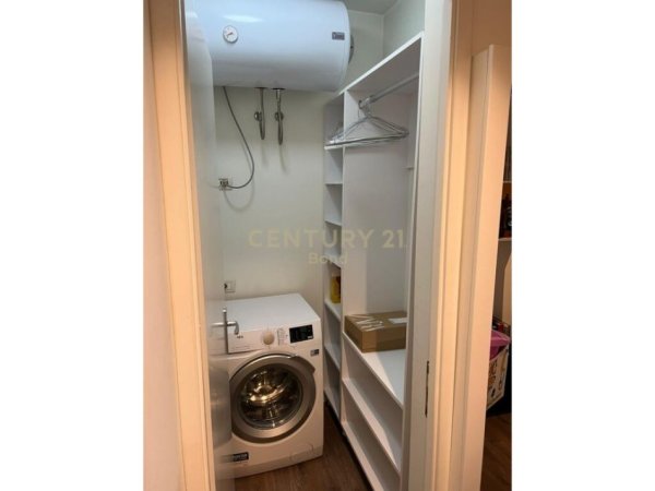 Tirane, shes apartament 2+1+Ballkon , 117 m² 265.000 € (Rruga e Kosovarëve)