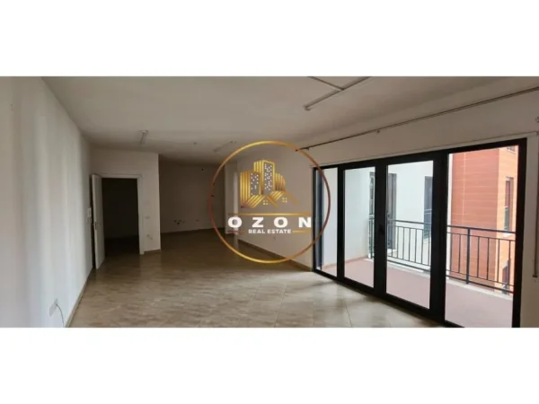 Apartament 2+1+2 për Qera tek Green City