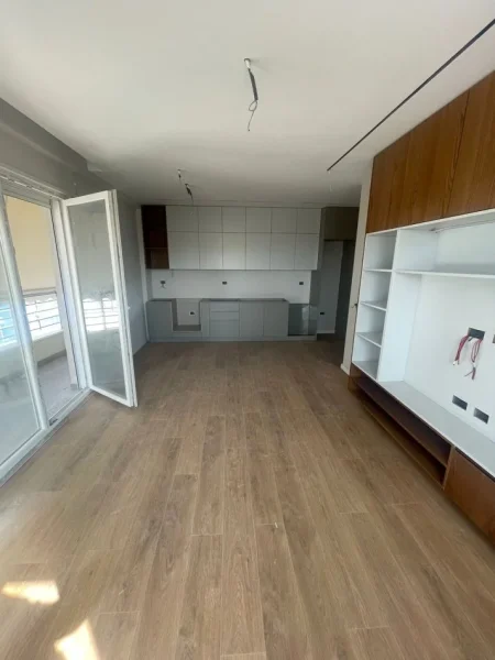 Tirane, shitet apartament 2+1+Ballkon Kati 7, 100 m² 275.000 € (Komuna e Parisit)