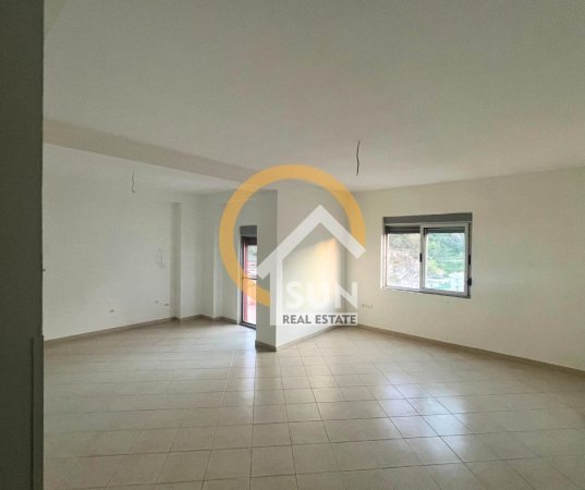 Shkoder, shitet apartament 2+1+Ballkon Kati 6, 120 m² 120.000 € (PERBALLE JUMBO-S, SHKODER)