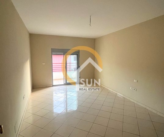 Shkoder, shitet apartament 2+1+Ballkon Kati 6, 120 m² 120.000 € (PERBALLE JUMBO-S, SHKODER)
