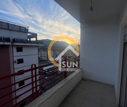 Shkoder, shitet apartament 2+1+Ballkon Kati 6, 120 m² 120.000 € (PERBALLE JUMBO-S, SHKODER)
