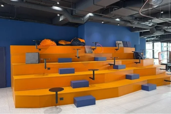 Tirane, jepet me qera zyre Kati 3, 400 m² 12.000 € (Bllok)