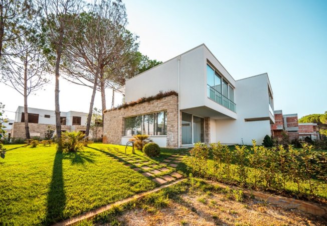 Gjiri Lalezit | Hamallaj, shitet Vile 2 Katshe , 300 m² 480.000 € (SAN PIETRO GIRI I LALZIT)
