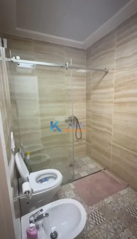 Tirane, jepet me qera apartament 2+1 Kati 6, 95 m² 600 € (Don Bosko, kompleksi Fiori di Bosco)