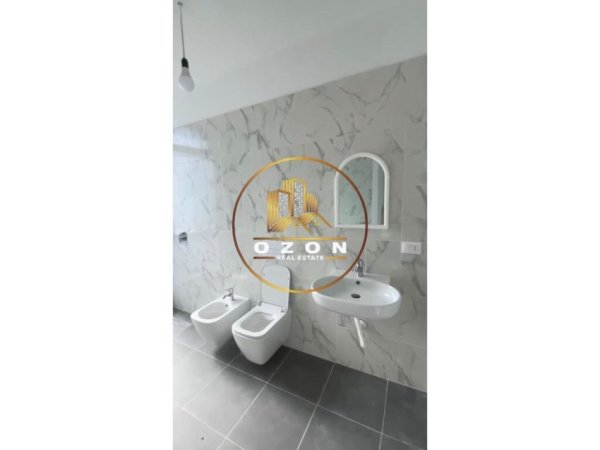 Jepet me Qira Apartament 2+1+2 Tek Tregut Elektrik!