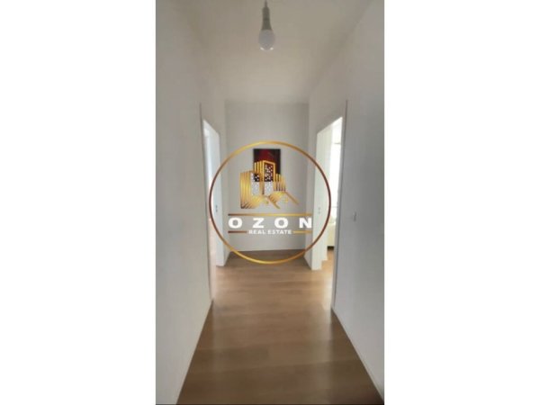 Jepet me Qira Apartament 2+1+2 Tek Tregut Elektrik!