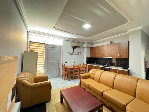 Tirane, jepet me qera apartament 2+1 Kati 1, 120 m² 550 € (KODRA E DIELLIT)