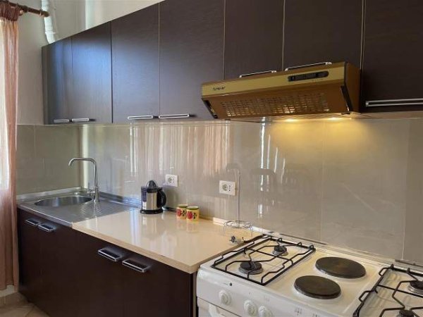 Tirane, jepet me qera shtepi 1+1+A+BLK Kati 1, 35.000 Leke (Dhimiter Kamarda)
