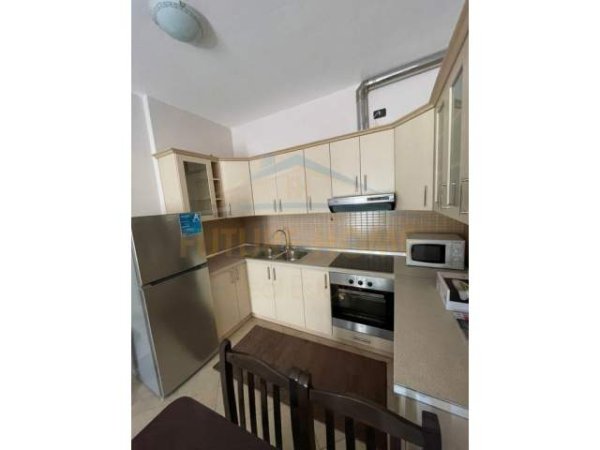 Tirane, jepet me qera apartament 2+1+A+BLK Kati 2, 92 m² 550 Euro (Tregu Elektrik) UNA26532
