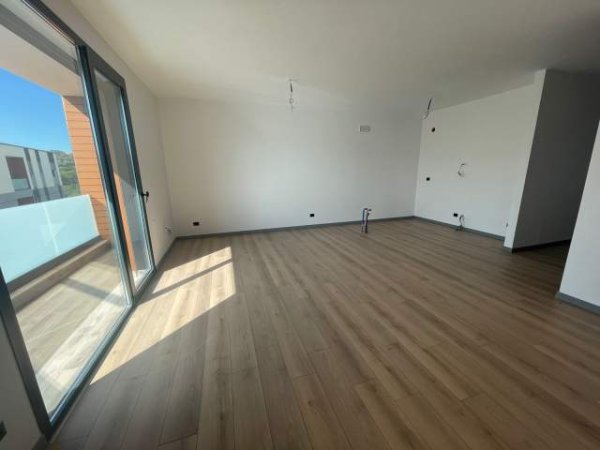 Apartament 2+1 ne shitje, brenda nje rezidence banimi, prane Teg💥