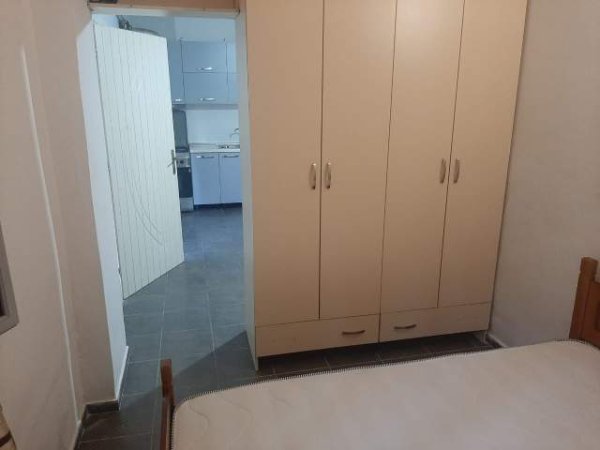 Tirane, jap me qera garsonier 1+1 Kati 1, 15.000 Leke