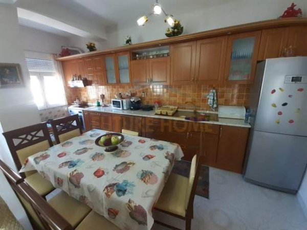 Durres, shitet apartament 3+1+A+BLK Kati 5, 138 m² 110.000 Euro (Shitet, Apartament 3+1+2, Prane Markates, Durres)