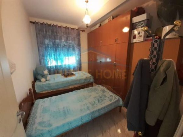 Durres, shitet apartament 3+1+A+BLK Kati 5, 138 m² 110.000 Euro (Shitet, Apartament 3+1+2, Prane Markates, Durres)
