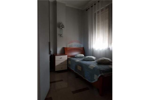 Tirane, shes apartament 4+1+A+BLK Kati 2, 155 m² 180.000 Euro (Metreseja)