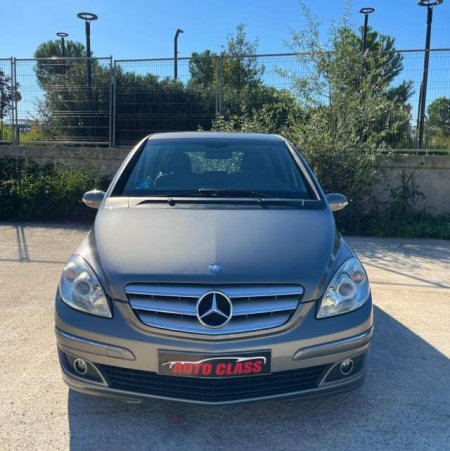 Tirane, shes makine Mercedes-Benz B180 Viti 2006, 5.290 Euro