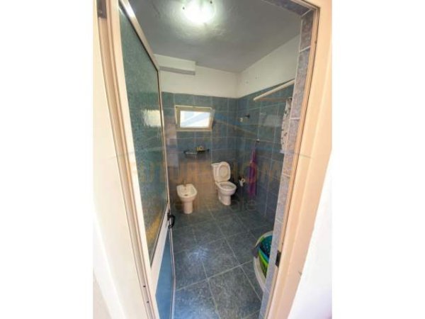 Tirane, jepet me qera apartament 3+1+A+BLK Kati 2, 140 m² 500 Euro (Rruga e Kavajes) PARK27627
