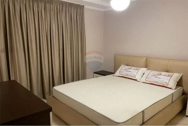 Tirane, jepet me qera apartament 1+1 70 m² 450 Euro