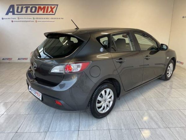 Tirane, shes makine Mazda 3 Viti 2012, 5.800 Euro