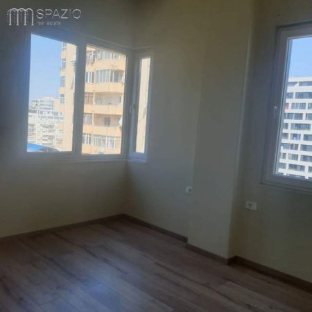 Tirane, jepet me qera apartament 2+1+BLK Kati 6, 110 m² 700 Euro (Ish Nisharaku)