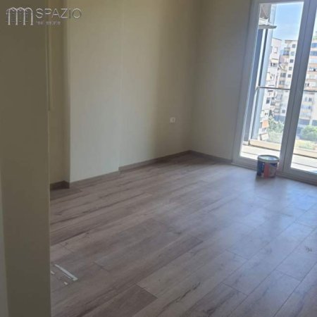 Tirane, jepet me qera apartament 2+1+BLK Kati 6, 110 m² 700 Euro (Ish Nisharaku)