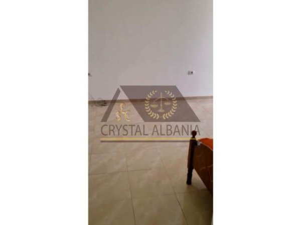 Tirane, jepet me qera apartament 2+1+BLK Kati 5, 120 m² 42.000 Leke (Rruga Teodor Keko)
