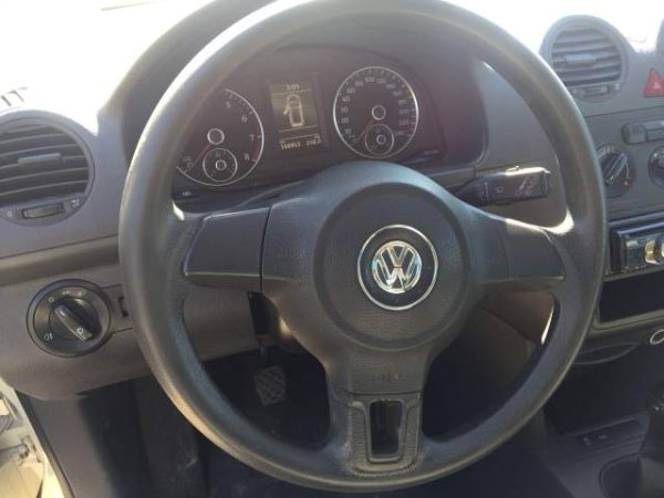 Durres, shes makine Volkswagen Caddy Viti 2012, 9.200 Euro